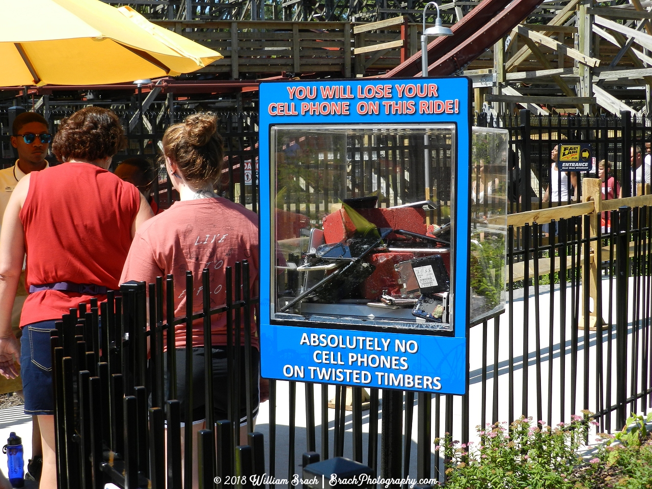 Proof that you will lose your cell phone on this ride.  LEave it with a non-rider or purchase a locker to put it in while you ride.