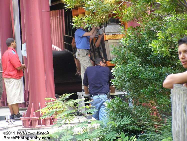 Ecacuating the Volcano train.  In all of my visits to Kings Dominion, this is the first time I've witnessed this.