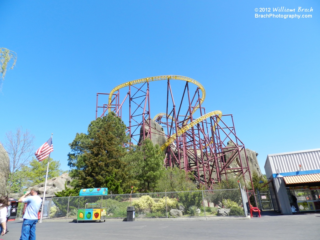 Side view of Volcano next to Flight of Fear.