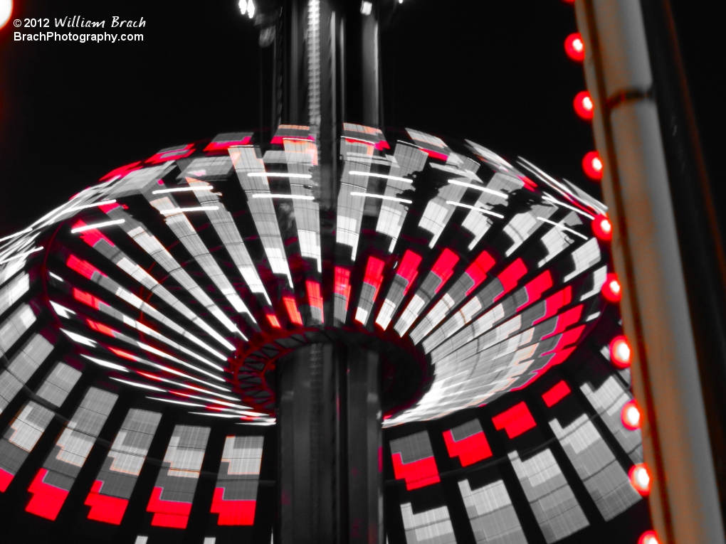 Selective Coloring - Red on WindSeeker and Americana's lights at night.