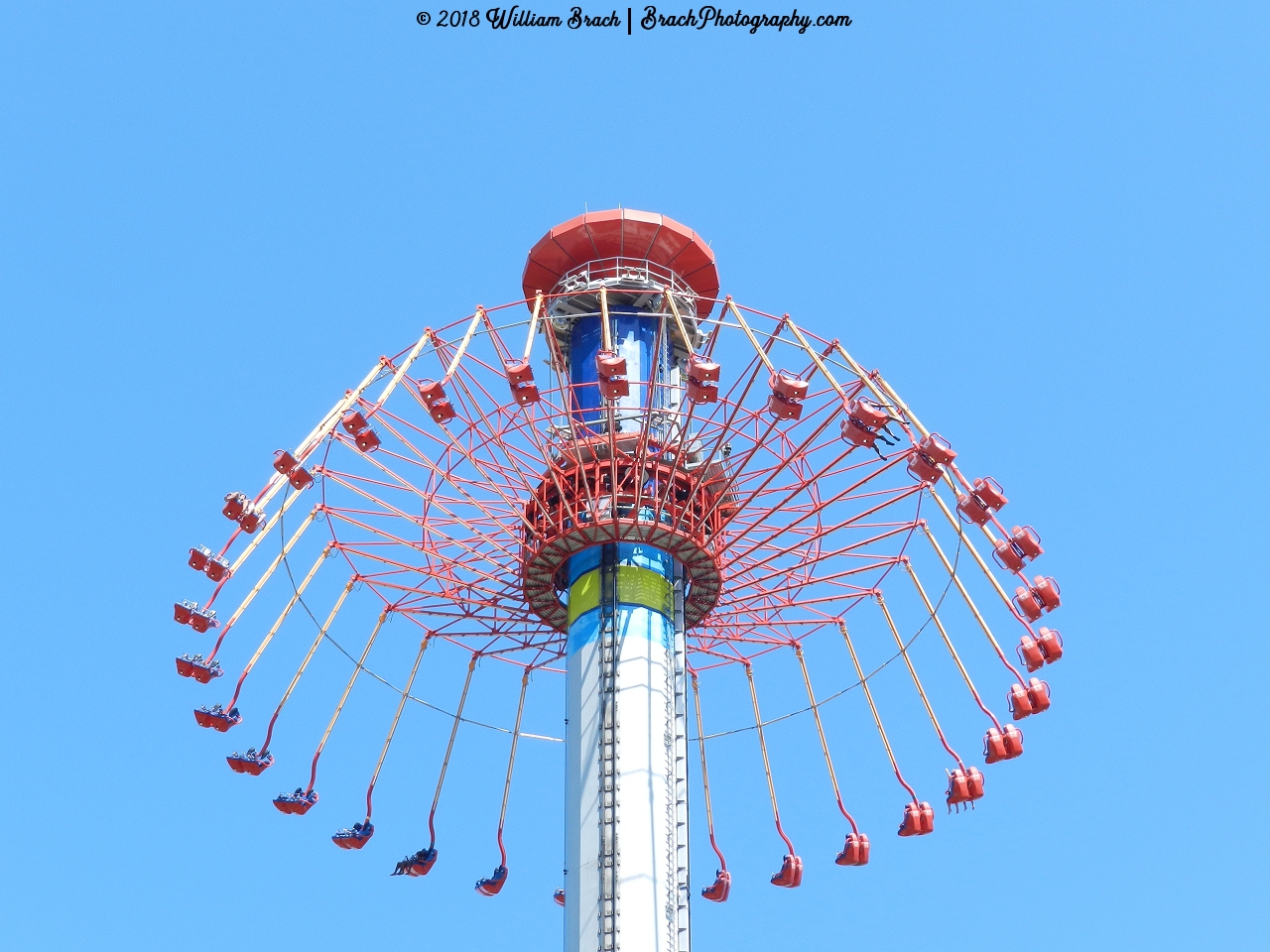 WindSeeker in full rotation up in the air.