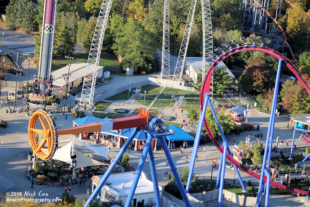 Banshee and Delirium flying together.