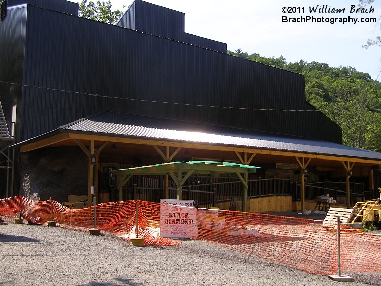 They certainly weren't kidding with the name as the entire ride building is black.