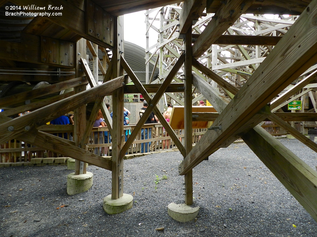 Looking through the structure towards the queue and station.