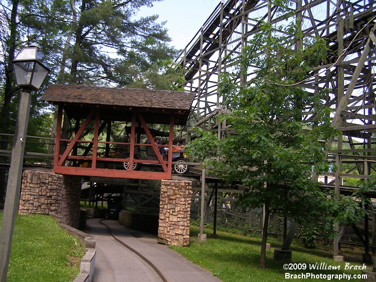 About to pass under the covered bridge and under Phoenix.