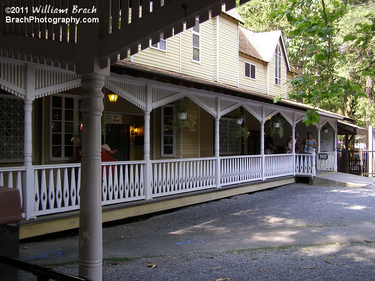 Nice porch that was converted into the ride station.