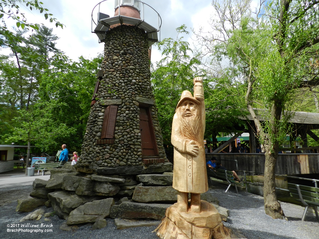 The new sculpture with the lighthouse.