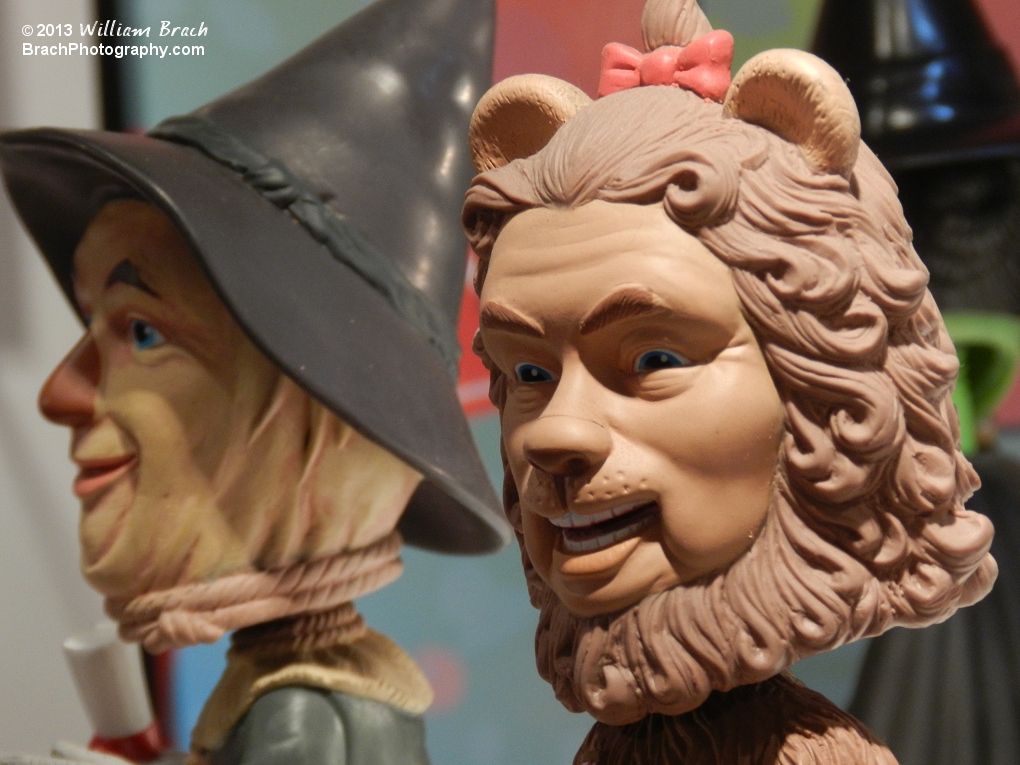 Scarecrow and Lion's bobbleheads.