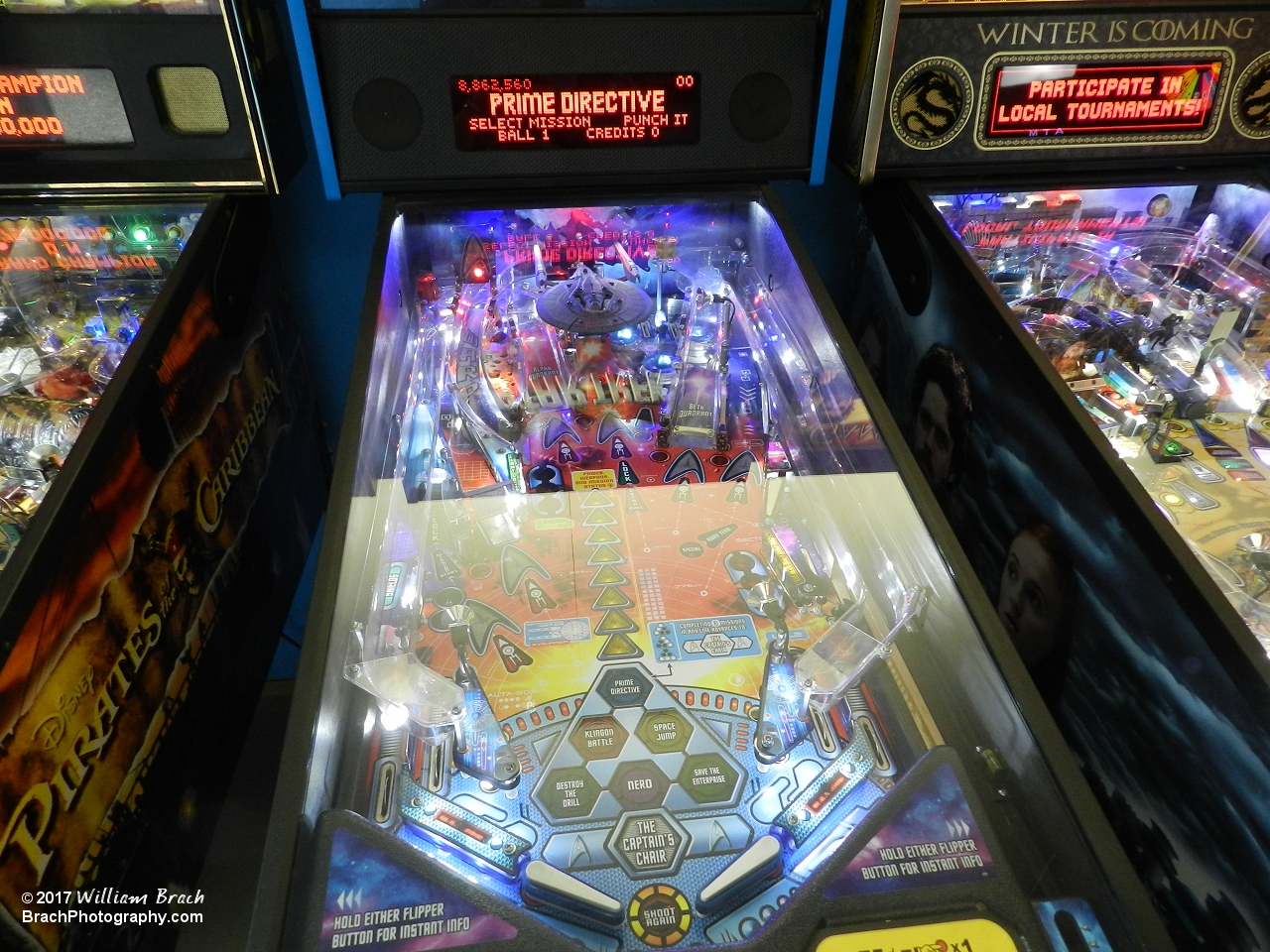 Classic arcade pinball games!