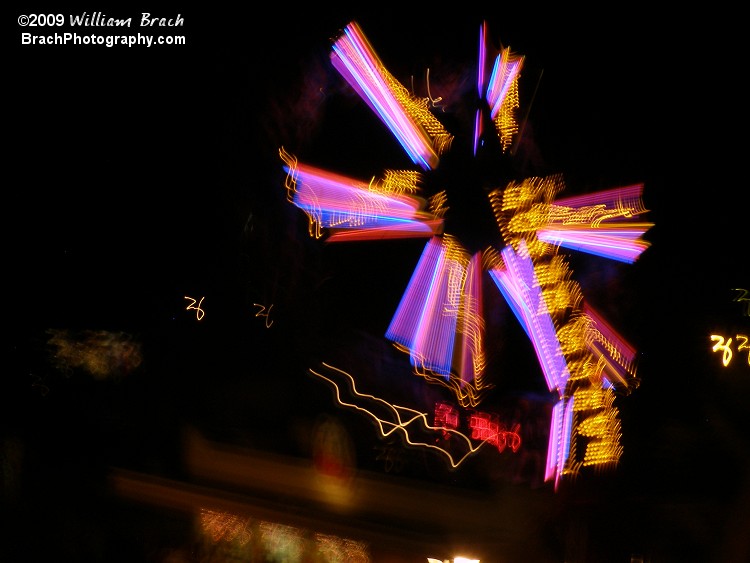 Looking at the beautifuly lit Power Surge from the Giant Wheel.