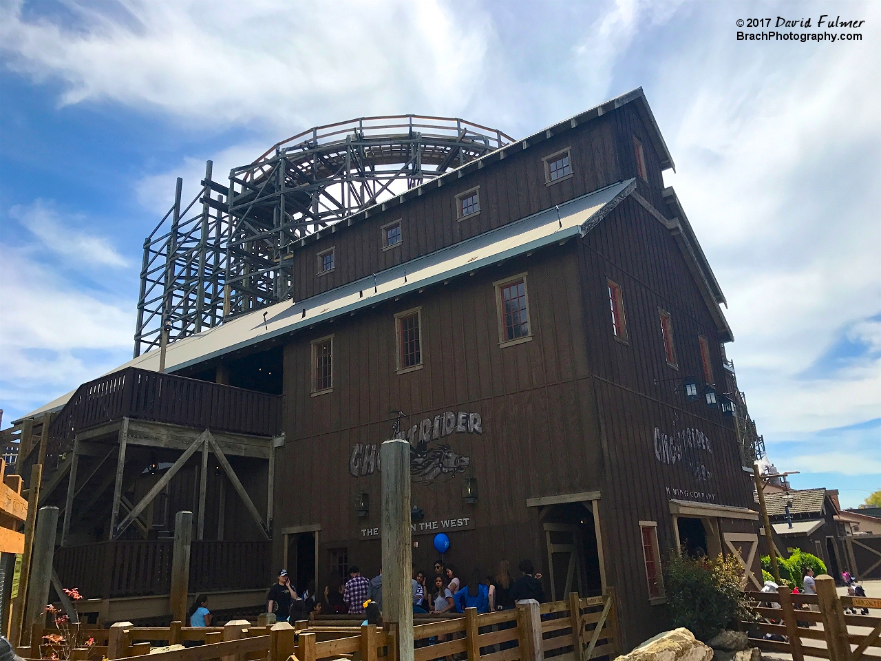 GhostRider's station and queue building.