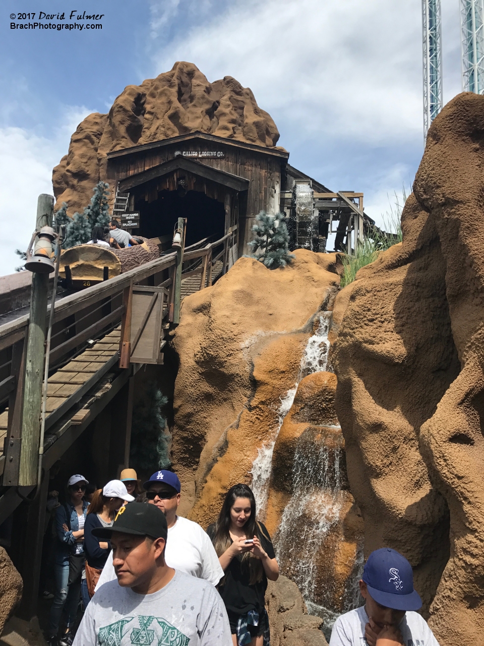 Boat going up the lift hill and checking out some of the detail in the queue line.