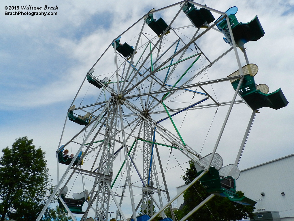 Grand view of the Ferris Wheel at Lakemont Park.