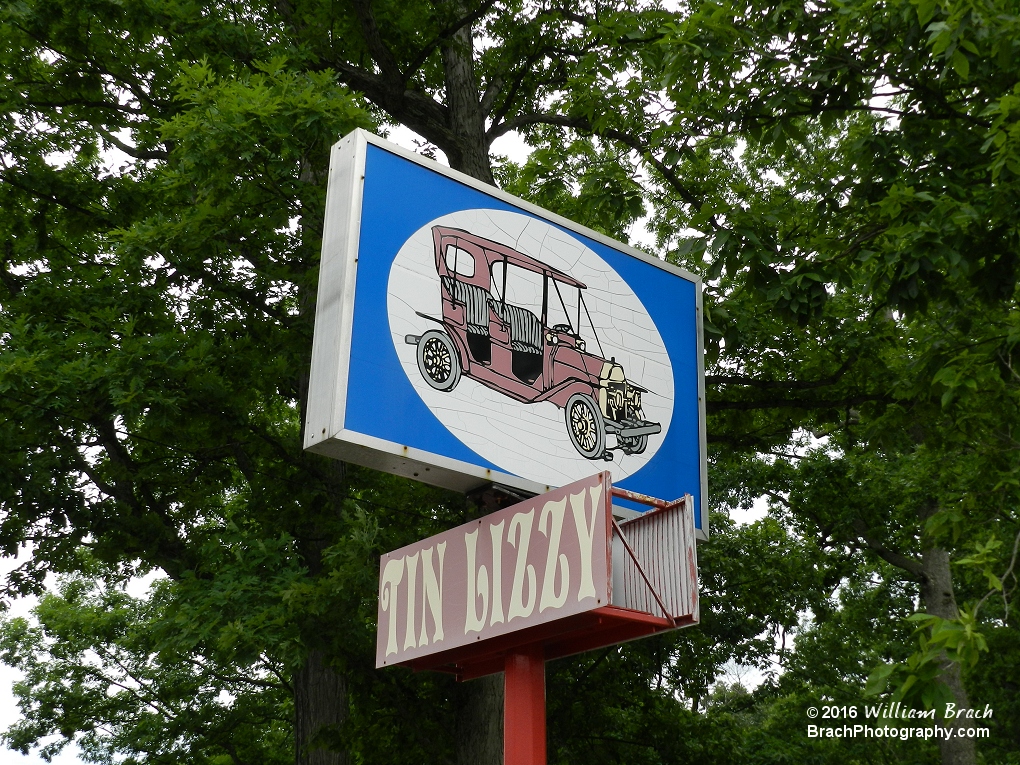 Tin Lizzy entrance sign.