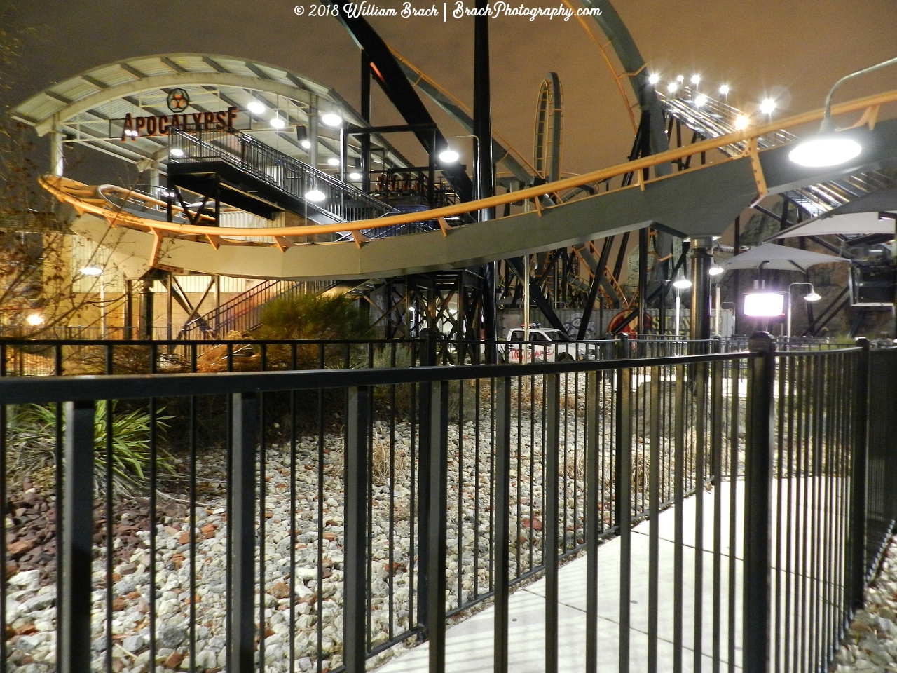 Apocalypse queue and theming at night.