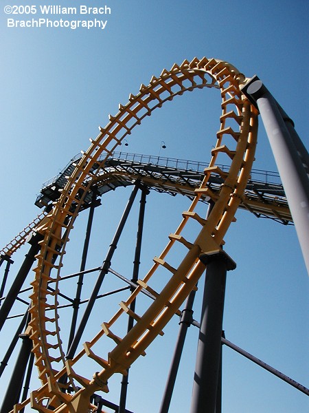 Batwing's vertical loop.  That's the lift hill in the background.