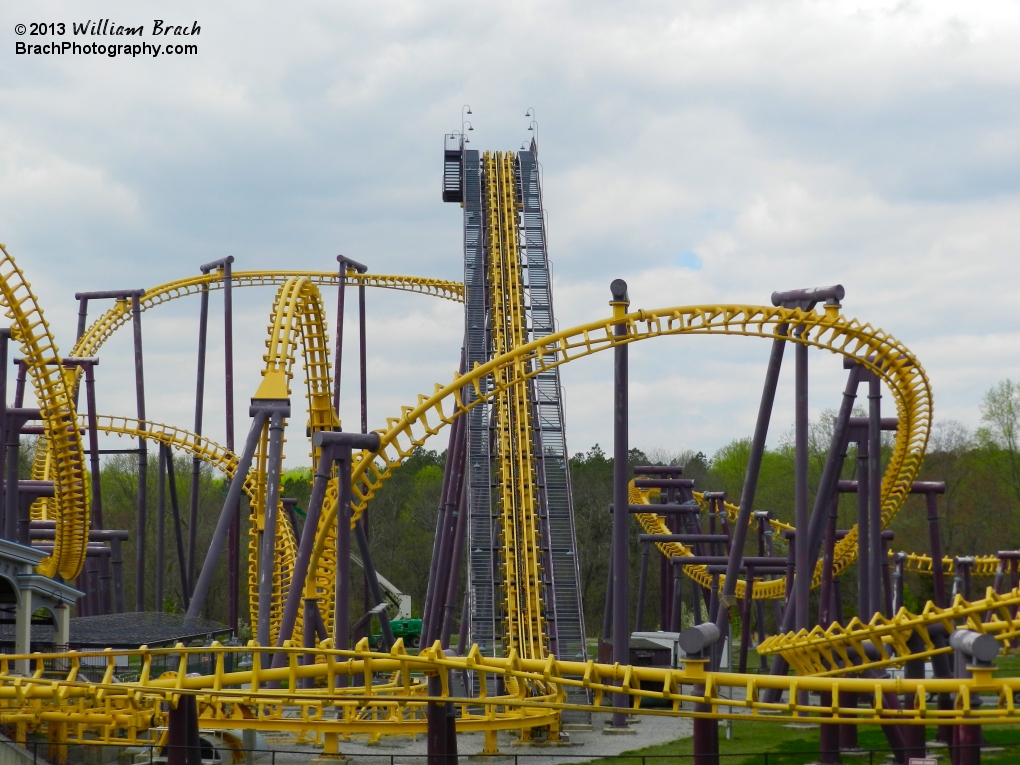 Looking straight  up Batwing's lift hill.