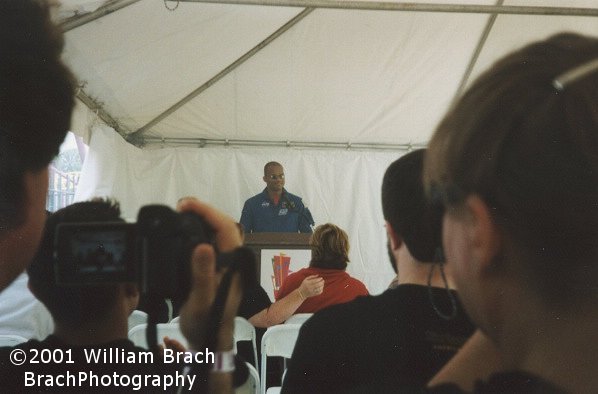 Robert Curbeam giving his stores on what it was like to fly in a NASA spacecraft and how it compares to Batwing.