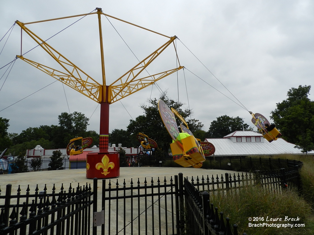 Such a fun ride.  Seriously, I wish every park had one of these!