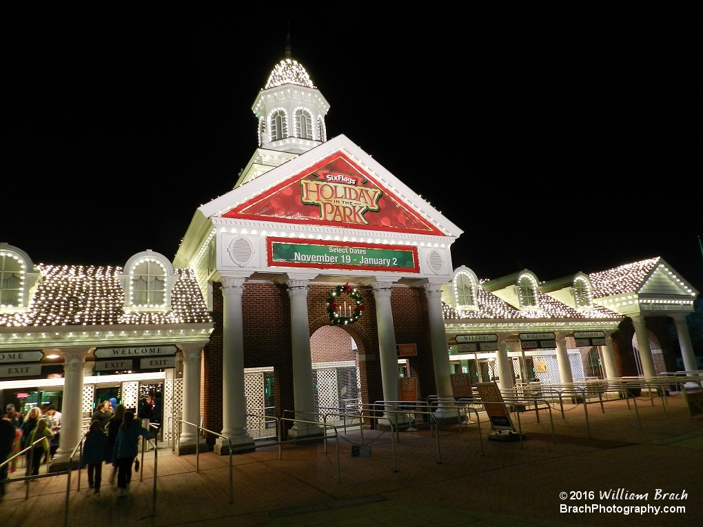 Six Flags America's front entrance for Holiday in the Park.  Six Flags did a nice job with this event.  I really hope to see it return in 2017 and beyond!