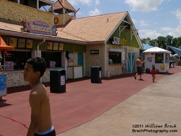 Places to eat on teh midway inside Hurricane Harbor.