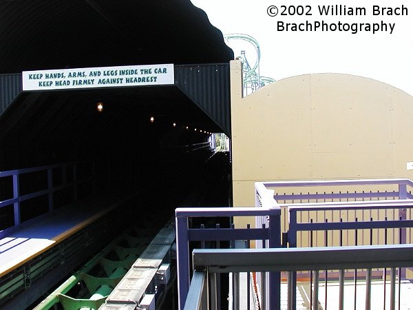 The launch tunnel on Joker's Jinx.