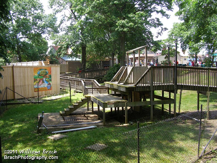 Former location of Around the World in 90 Seconds.  The ride was refurbished and rethemed to be installed in Whistlestop Park for the 2010 season.