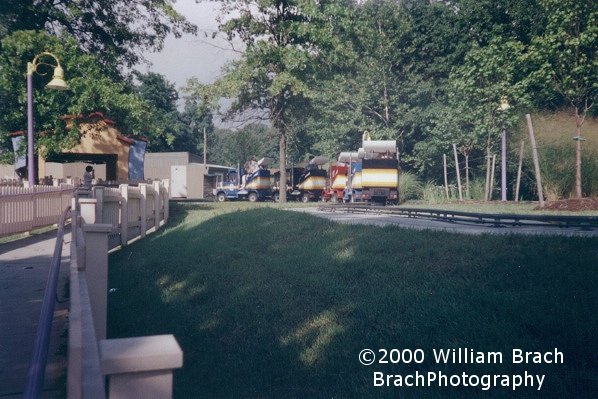 A piece of Opryland USA was shipped up to Maryland!  These trucks used to be at Opryland USA in Nashville, Tennessee until the park closed after the 1997 season.  The trucks showed up at Six Flags America for the 2000 season.