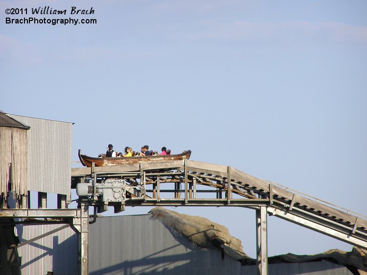 Boat entering the final turn around station before plunging through the skull's mouth.