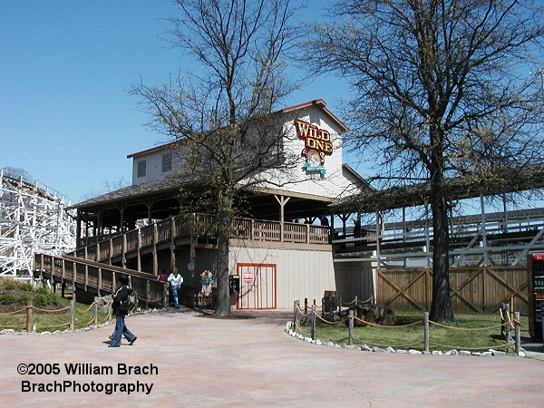 Overview of Wild One's station.