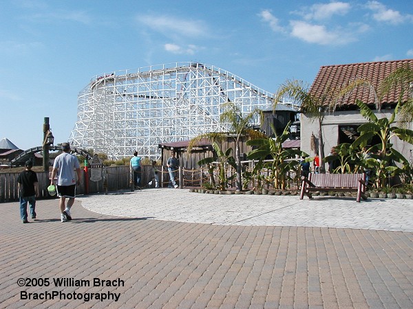 View of Wild One's turnaround outside of Skull Mountain's station building.