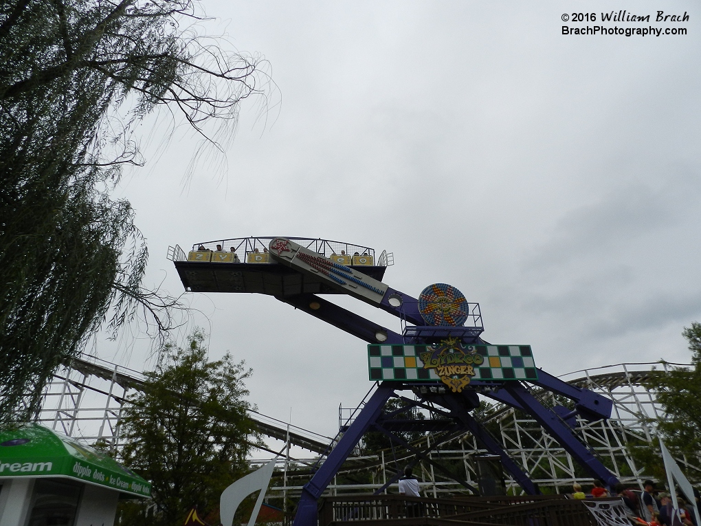 Formerly known as the Falling Star, the ride got a fresh makeover with a nice shade of purple and renamed to Zydeco Zinger for the 2014 season.