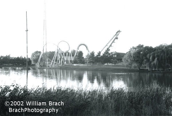 Boomerang: Coast to Coaster in B&W printed film.