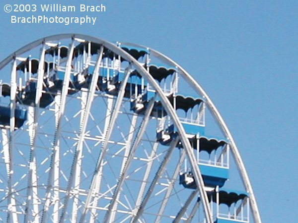 Digital zoom on the Giant Wheel.