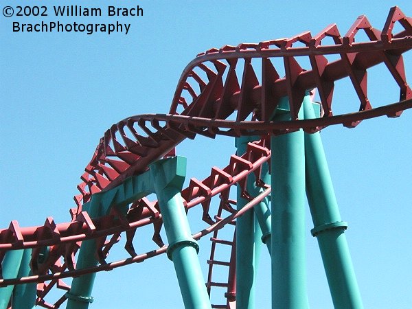 This fast paced coaster featurs many twists and turns.