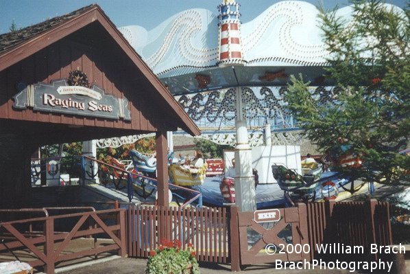 Overview of the queue and ride.