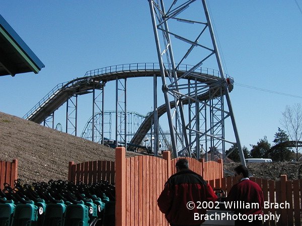 New for 2002 at Six Flags Darien Lake was Shipwreck Falls - a classic spillwater ride.