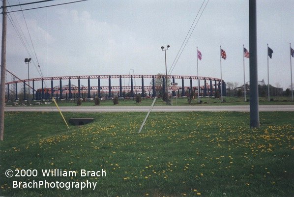 Superman: Ride of Steel's first of two helixes from outside the park.