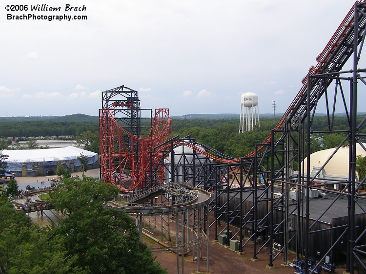 When I visited Six Flags Great Adventure in 2006 with the Coaster Crew, Batman and Robin: The Chiller was Standing But Not Operating (SBNO) and awaiting demolition.  Here we see most of the ride from the Giant Wheel.