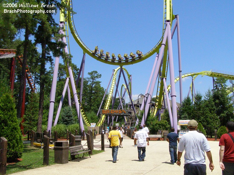 After the 2008 season, Medusa went under a total transformation and was reopened in the 2009 season as Bizarro.  The new colors for Bizarro are purple supports with dark blue track.