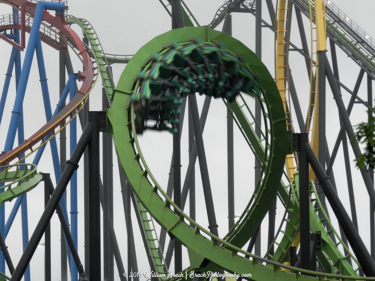 Green Lantern train going through the inversion.