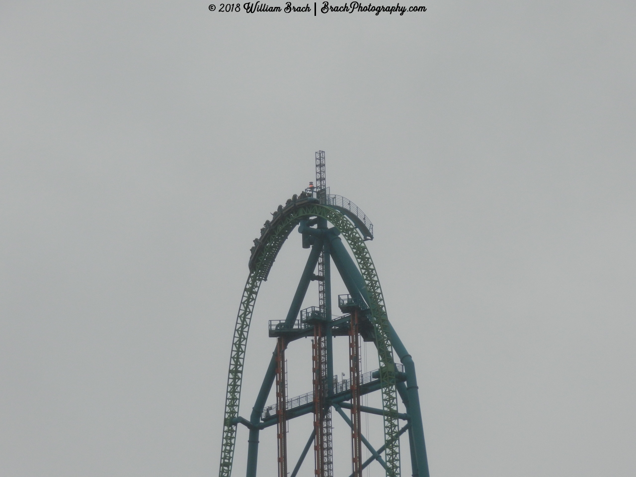 Kingda Ka train cresting the top of the Tophat.