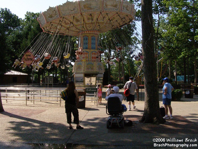 The Wave Swinger at Six Flags Great Adventure.  Sky Screamer stands here today.