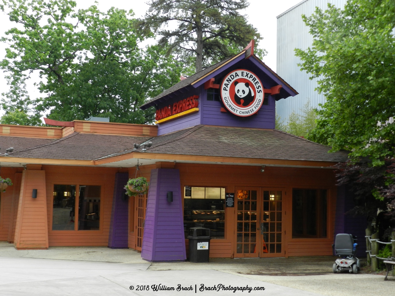 Just one of the many eateries found inside Six Flags Great Adventure.