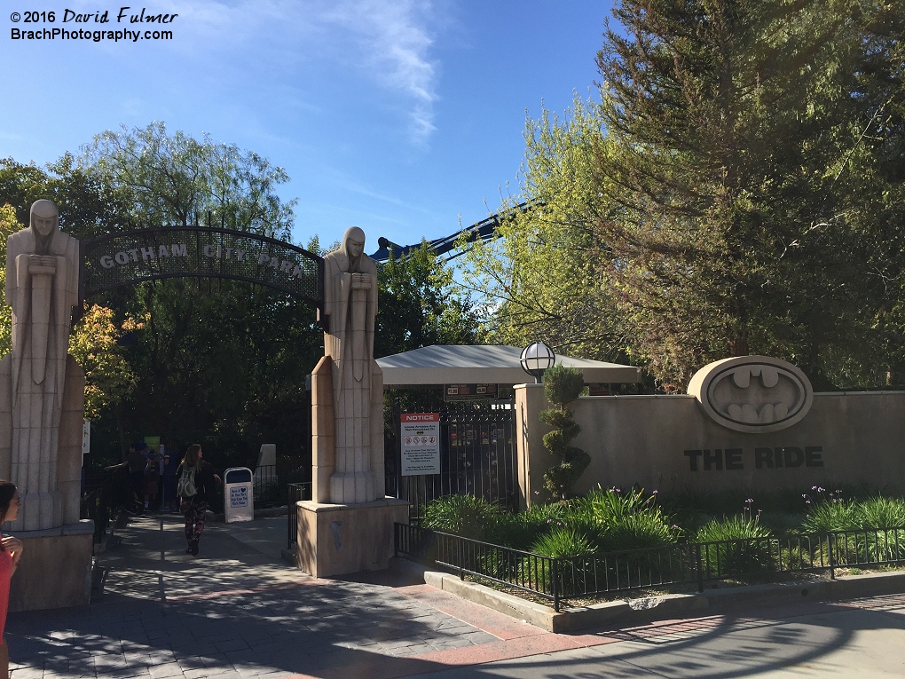 Entrance to Batman The Ride.