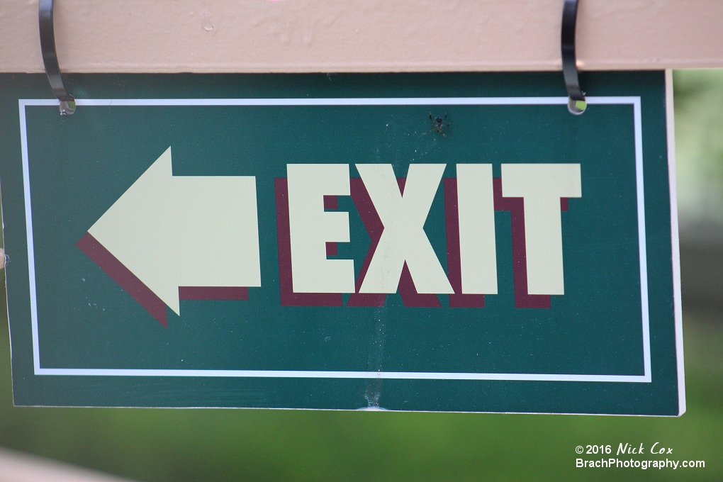 The exit sign for the Ferris Wheel.