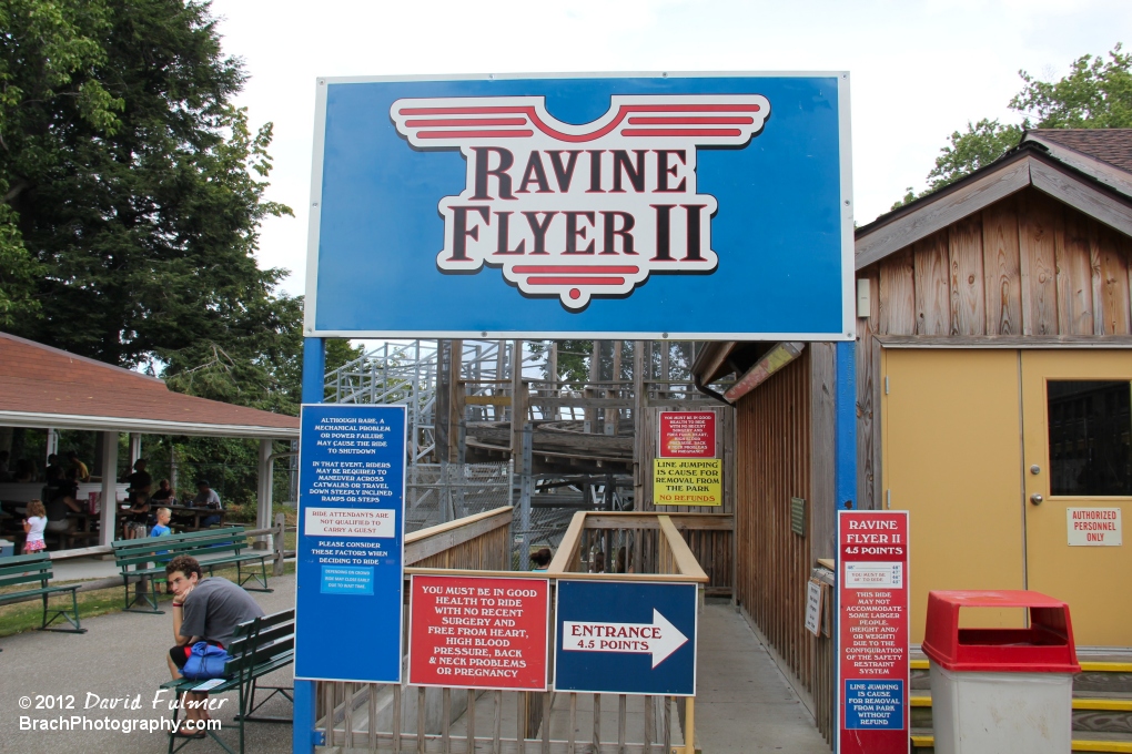 Queue entrance of Ravine Flyer II.